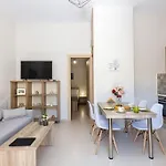 Aretousa Apt, Next To The Beach! Apartmán *