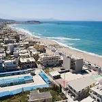 Aretousa Apt, Next To The Beach! Apartmán