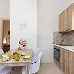Aretousa Apt, Next To The Beach!
