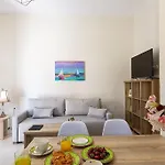 Aretousa Apt, Next To The Beach!