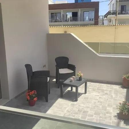 Aretousa Apt, Next To The Beach! *