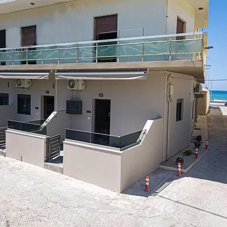 דירה Aretousa Apt, Next To The Beach! העיירה רתימנו