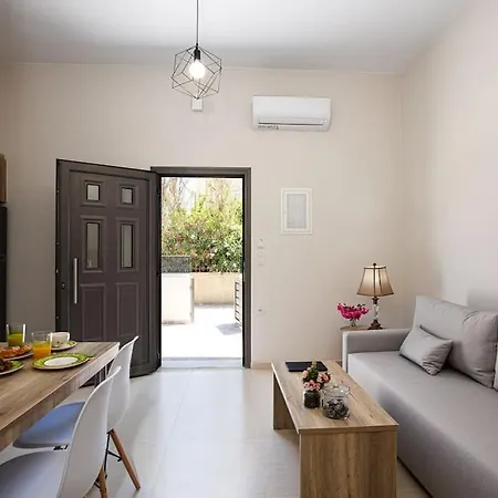 Aretousa Apt, Next To The Beach! *