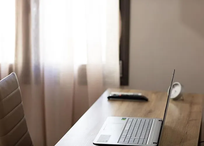 Aretousa Apt, Next To The Beach! *