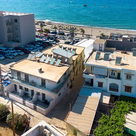 Aretousa Apt, Next To The Beach! Daire