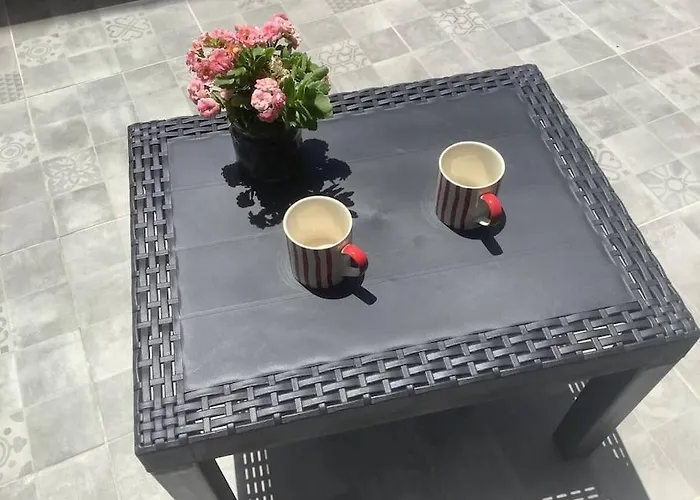 Aretousa Apt, Next To The Beach! Apartamento Rétino