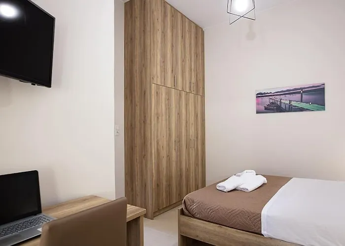 Aretousa Apt, Next To The Beach!